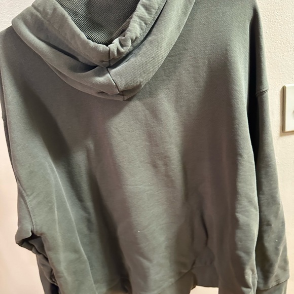 H&M basics olive green hoodie - Picture 4 of 8